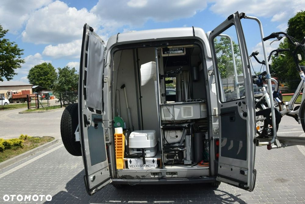 Renault Trafic - 16