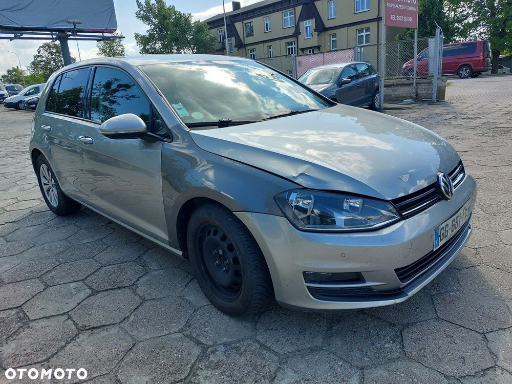 Volkswagen Golf - 8