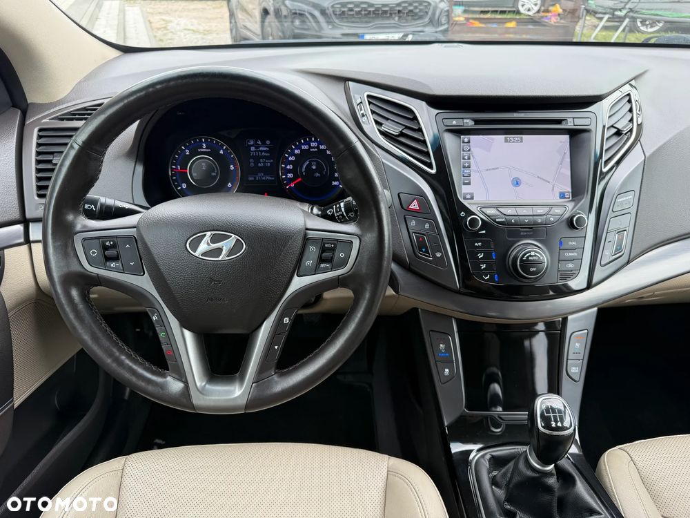 Hyundai i40 Kombi 1.7 CRDi Premium - 30