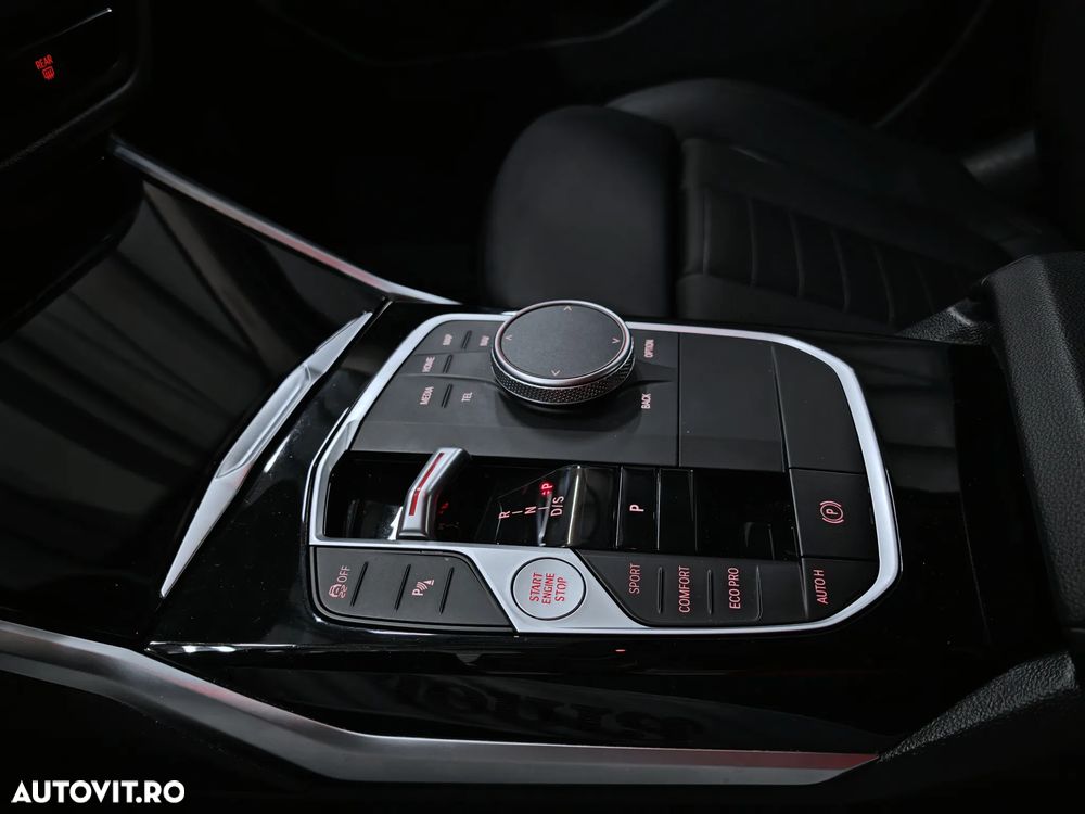 BMW Seria 3 318d Aut. - 31