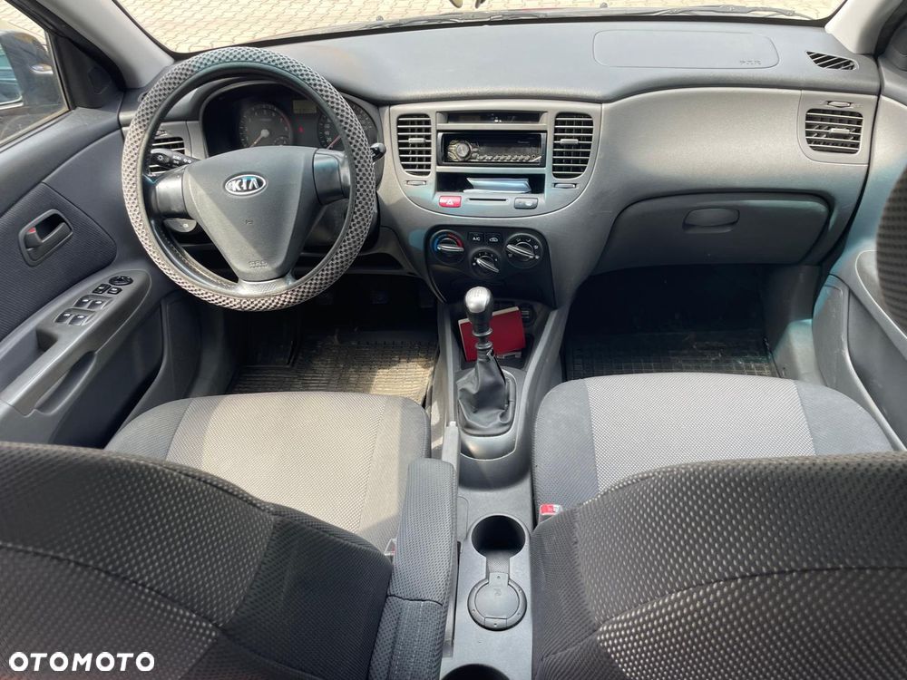 Kia Rio 1.4 Family + - 2