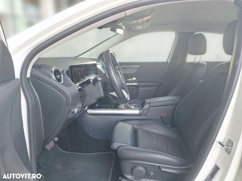 Mercedes-Benz GLA 220 d 4MATIC - 14