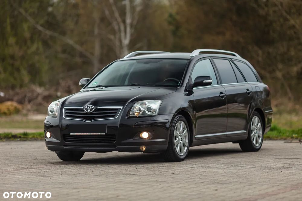 Toyota Avensis 1.8 VVT-i Combi - 13