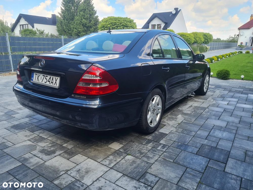 Mercedes-Benz Klasa E 200 CDI Classic DPF - 3
