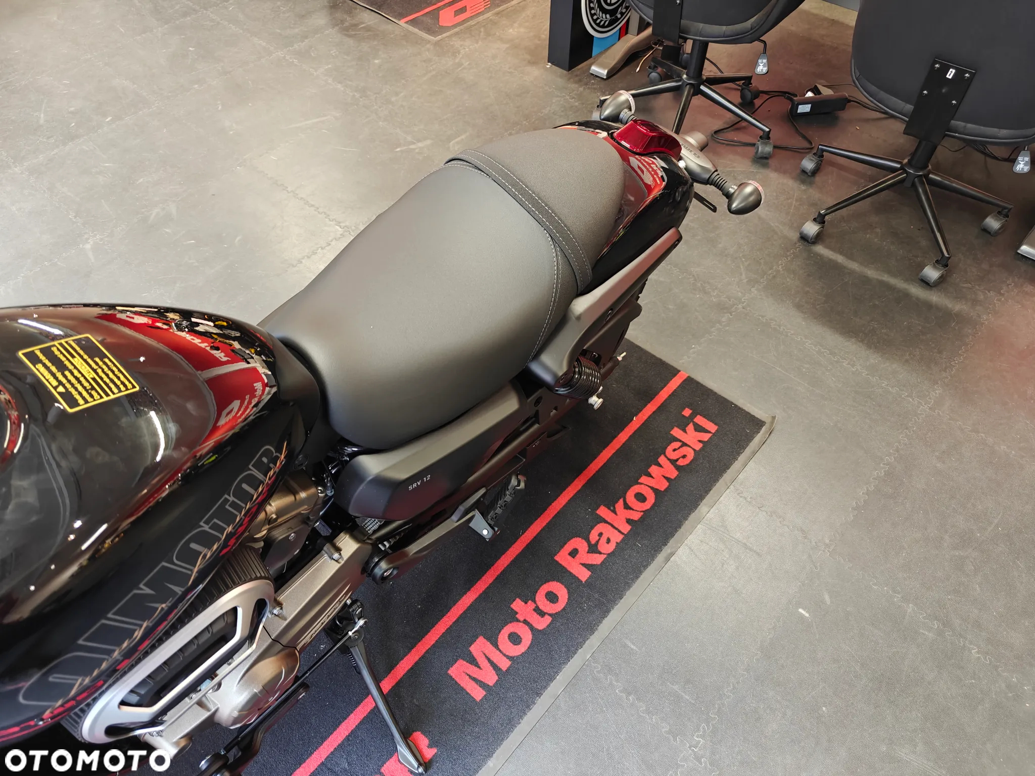 QJMOTOR SRV 125 - 7