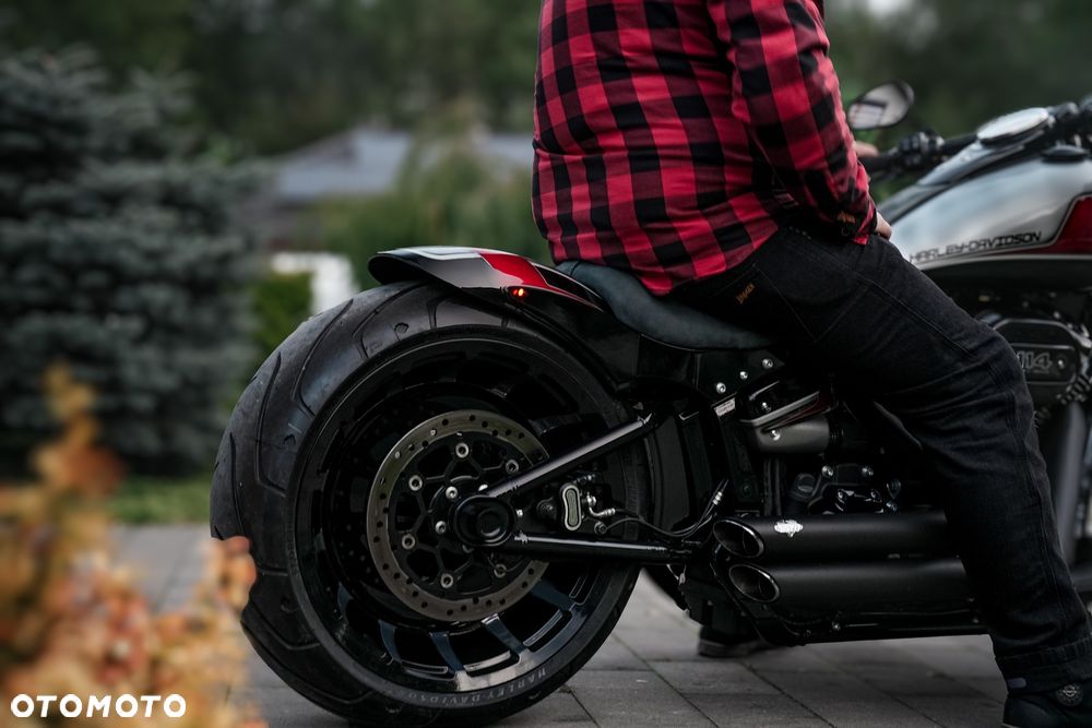 Harley-Davidson Softail Heritage Classic - 28