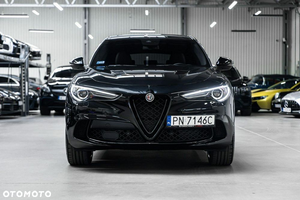 Alfa Romeo Stelvio 2.9 V6 Bi-Turbo Quadrifoglio Q4 - 4