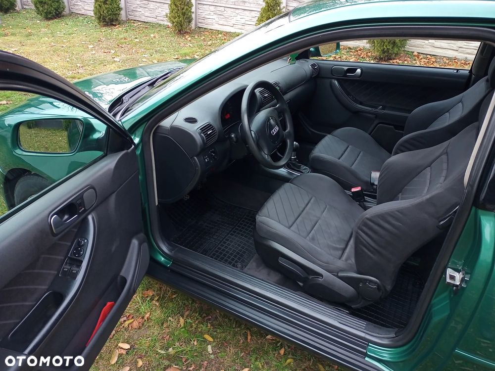 Audi A3 3-drzwiowe 1.6 Ambiente - 17