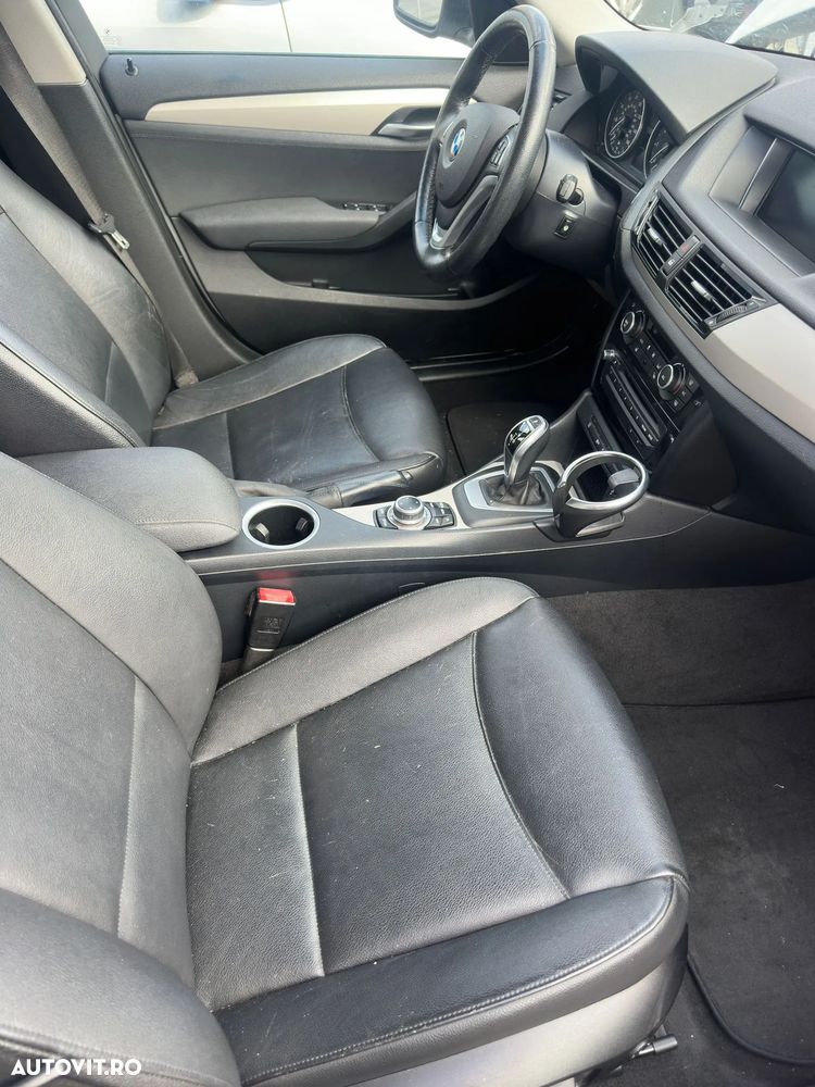 BMW X1 xDrive28i Aut. xLine - 11