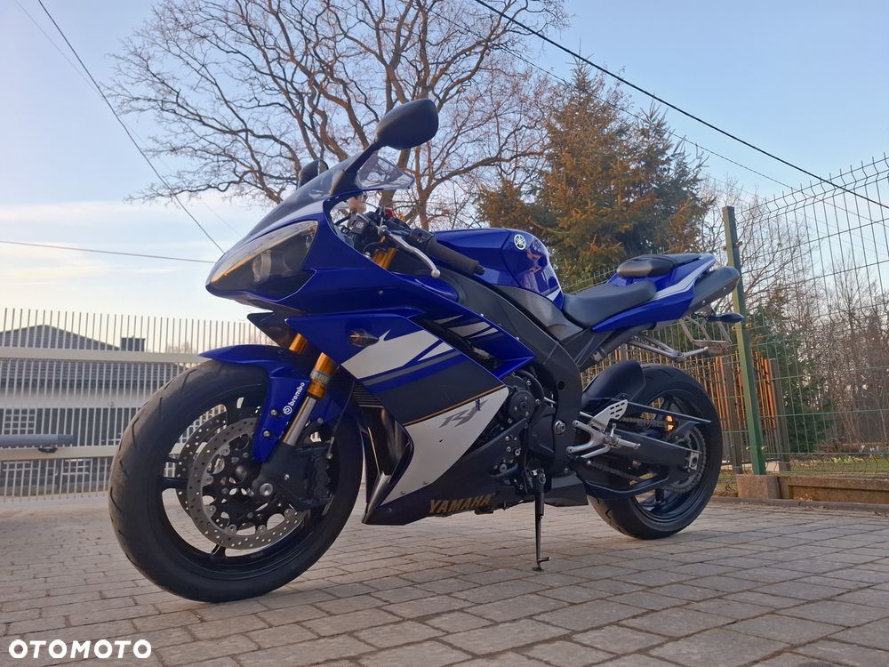Yamaha R1 - 31