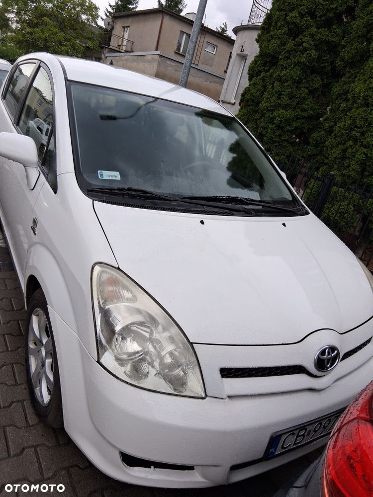 Toyota Corolla Verso - 1