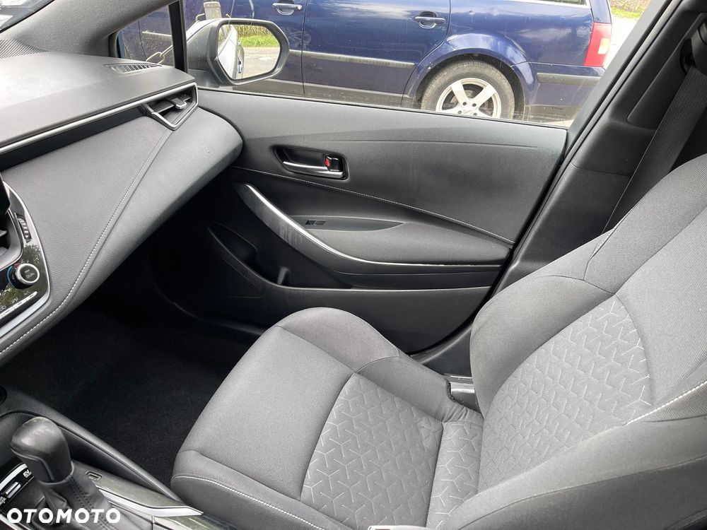 Toyota Corolla 1.8 Hybrid Executive - 26