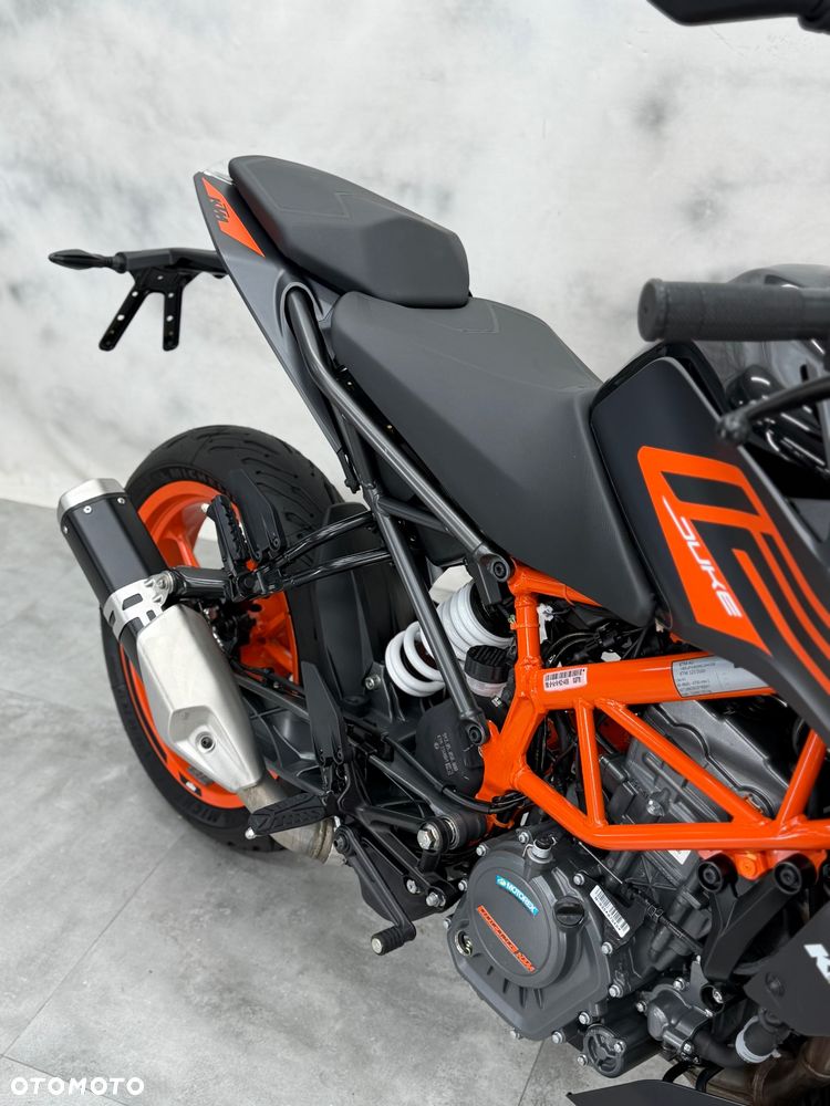 KTM Duke 125 - 18