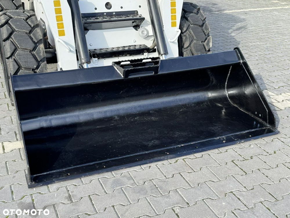 Bobcat S300 Joystick Mini Ładowarka Waga 3692kg - 7