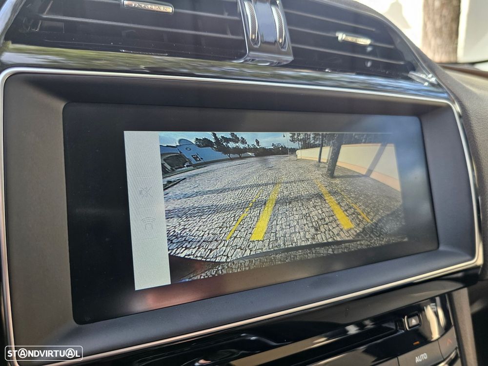 Jaguar F-Pace 2.0 i4D Prestige Aut. - 22