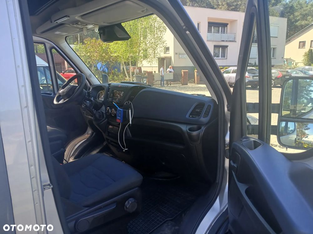 Iveco 50C18 - 13