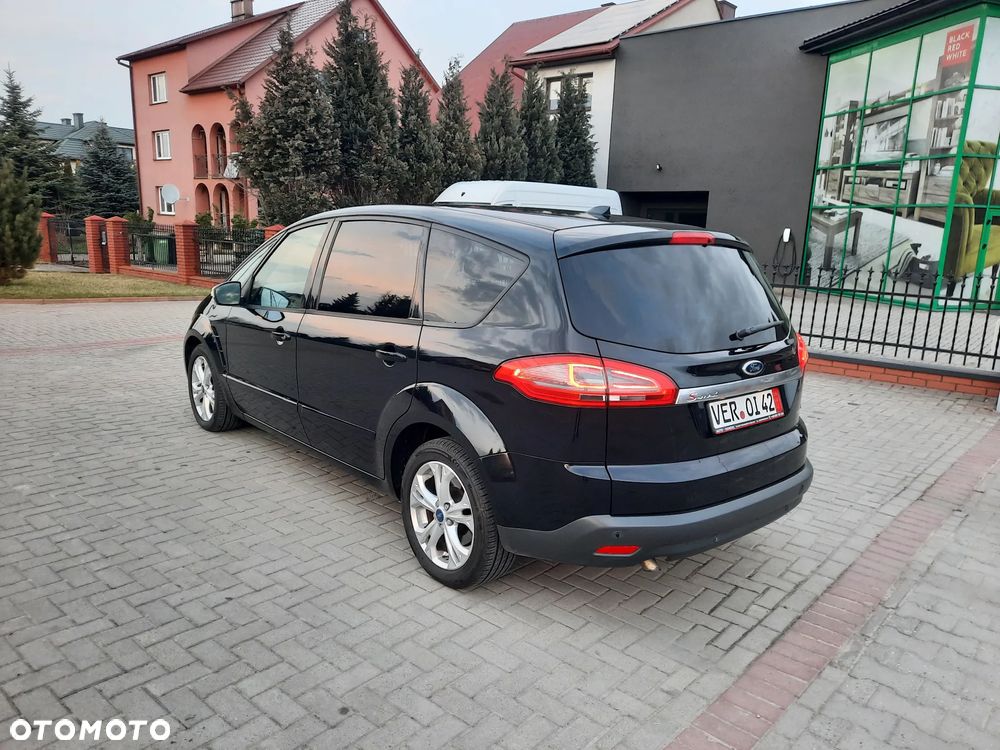 Ford S-Max 2.0 TDCi DPF Champions Edition - 12