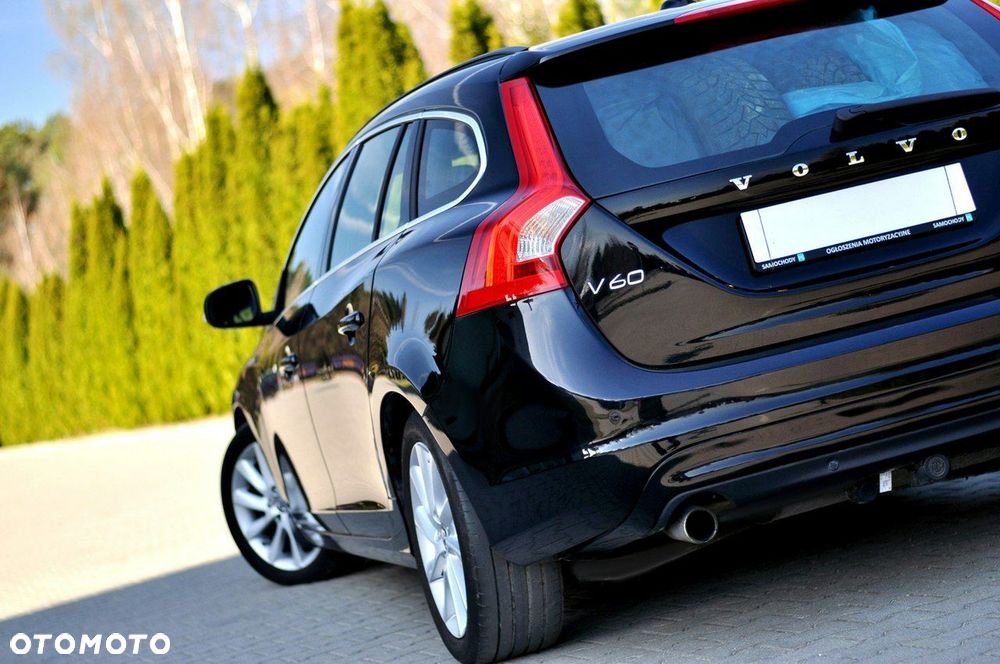 Volvo V60 D3 Summum - 31