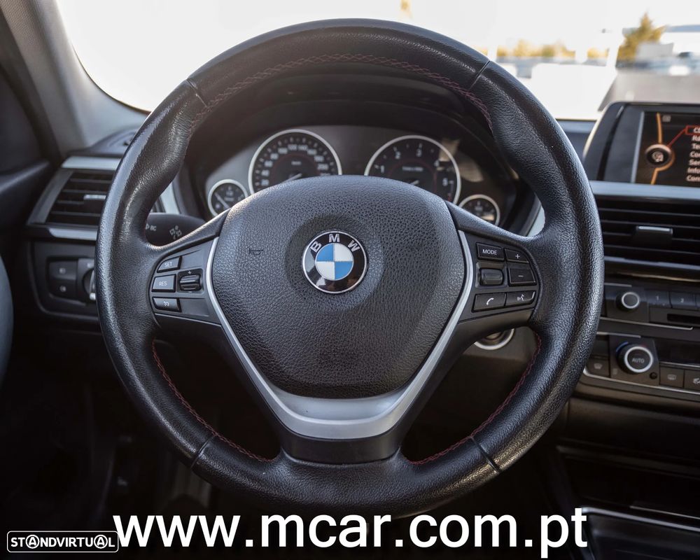 BMW 318 d Auto Line Sport - 12