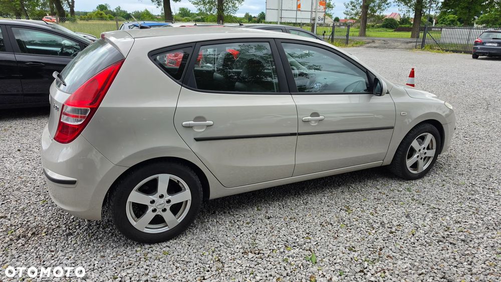 Hyundai i30 1.6 CRDi Style - 8