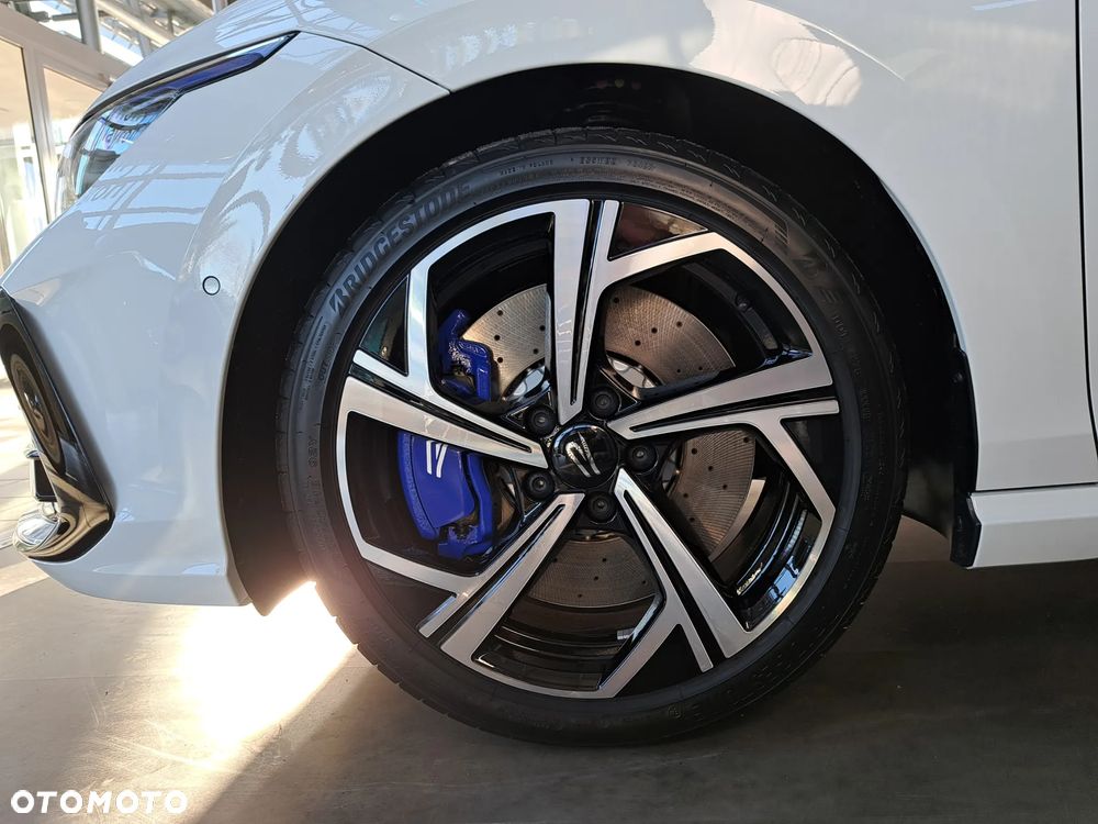 Volkswagen Golf 2.0 TSI 4Motion R DSG - 11