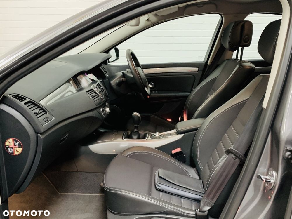 Renault Laguna 2.0 DCi Dynamique - 5