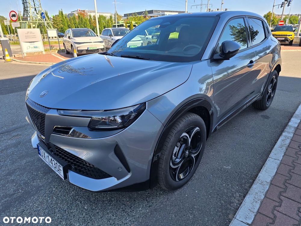 Alfa Romeo Junior 1.2 mHEV Ibrida eDCT - 4