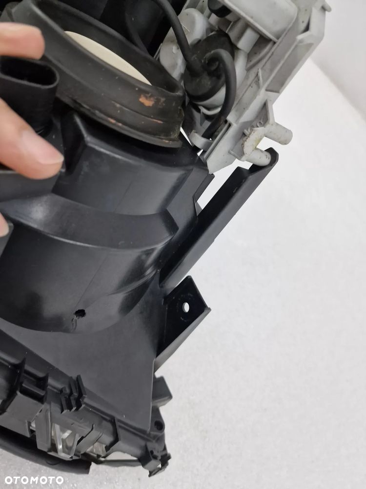 BMW E46 LIFT 01- PRAWA LAMPA PRZEDNIA PRZÓD XENON , NR 7165776 / 0301177272 , NR AUKCJI LA511B - 15