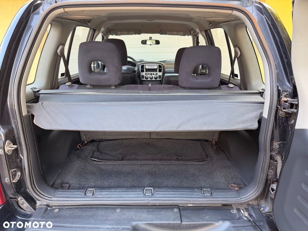 Suzuki Grand Vitara 2.0 - 13