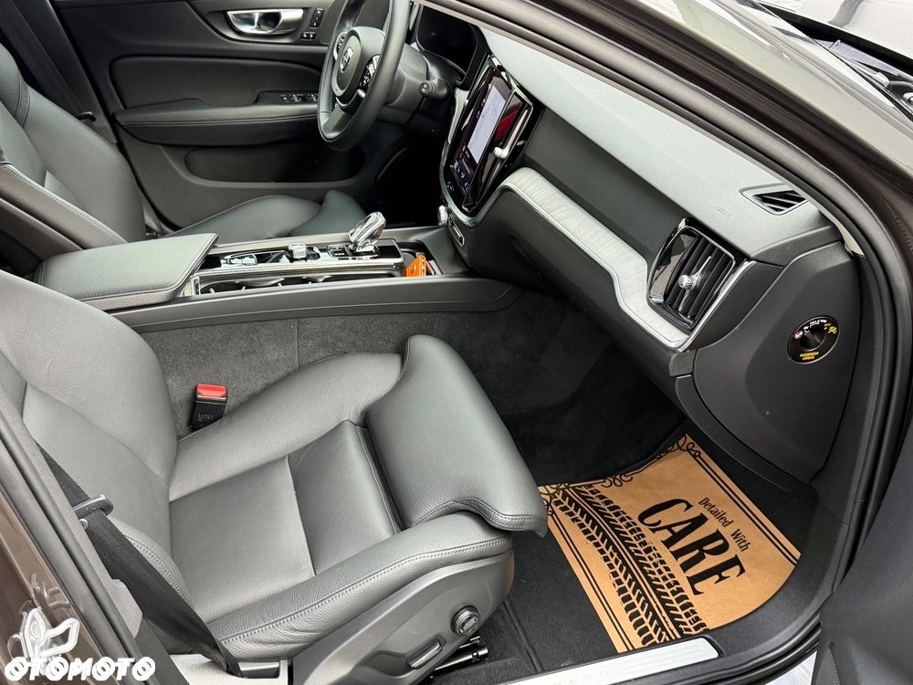 Volvo V60 B3 B DKG Inscription - 11