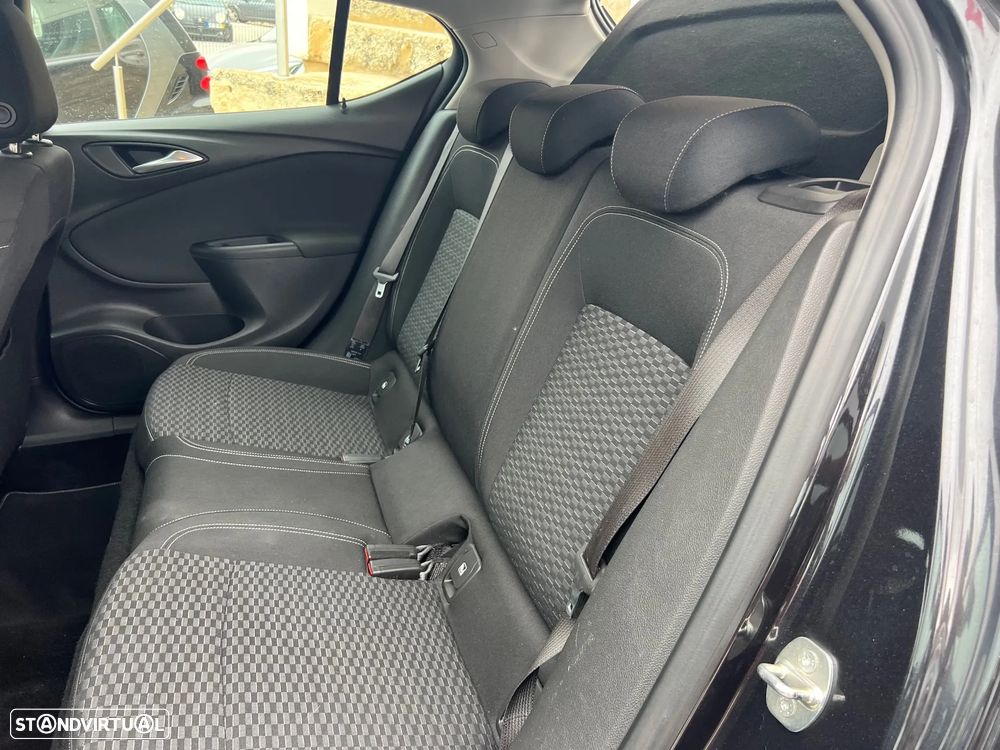 Opel Astra 1.6 CDTI Cosmo S/S J18 - 17