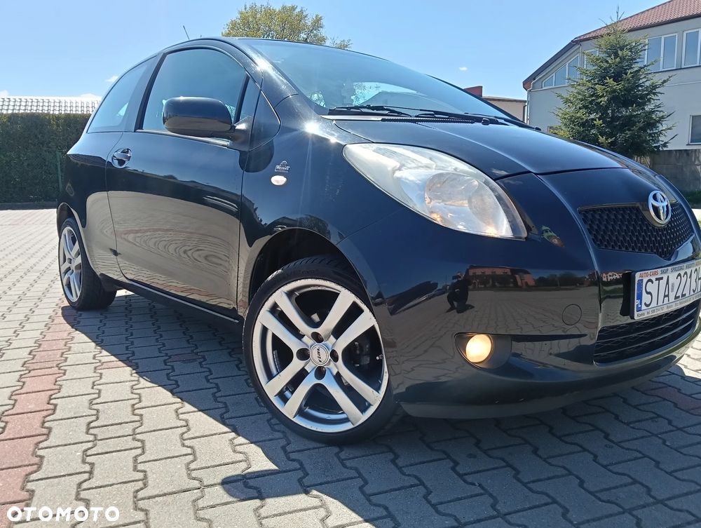 Toyota Yaris 1.3 Luna Premium - 1