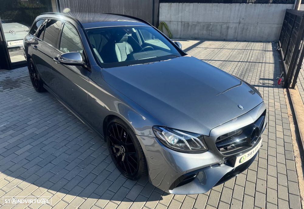 Mercedes-Benz E 220 d T 9G-TRONIC AMG Line - 4