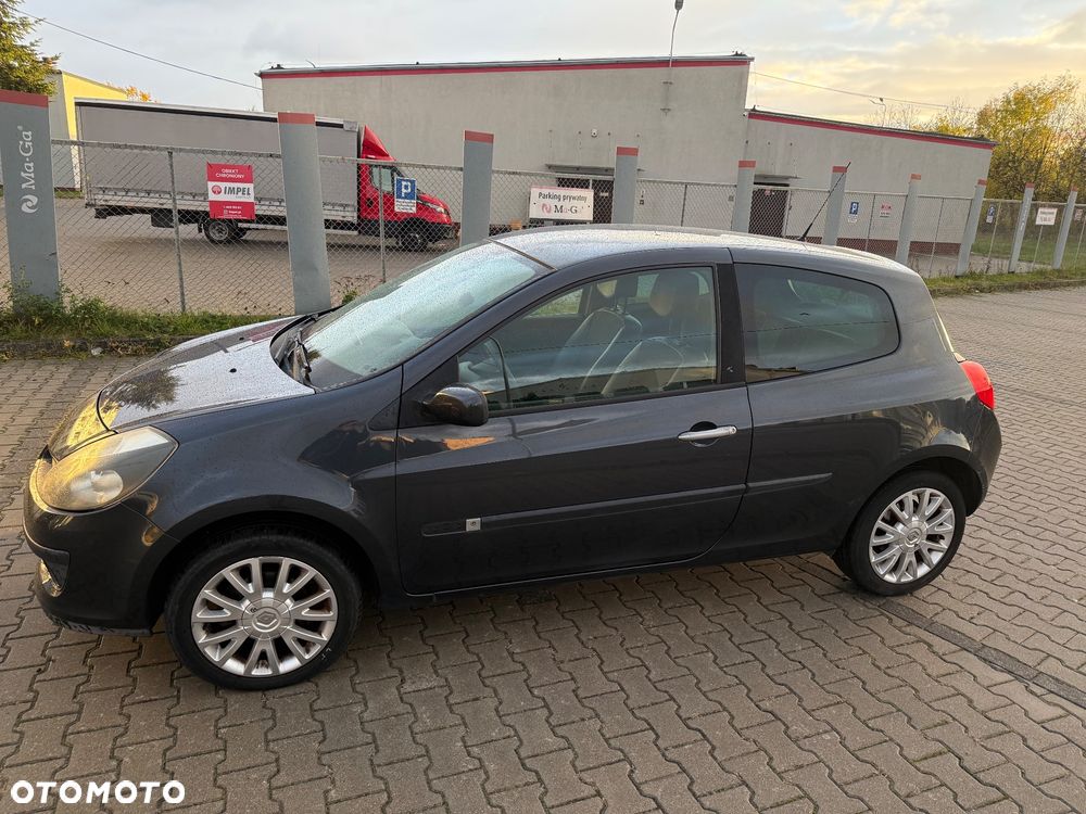 Renault Clio 1.6 16V Expression - 4