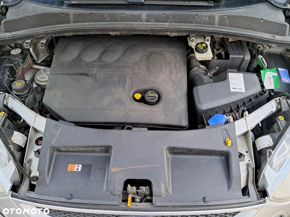 Ford S-Max 2.0 TDCi DPF Ambiente - 17