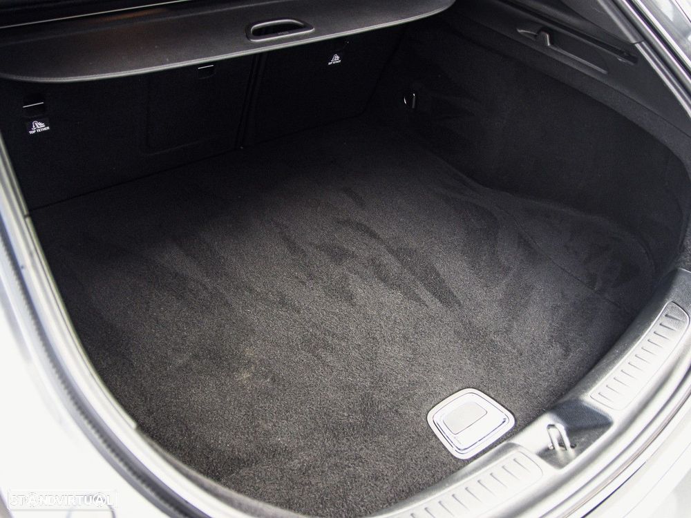 Mercedes-Benz CLA 180 d Shooting Brake AMG Line - 41
