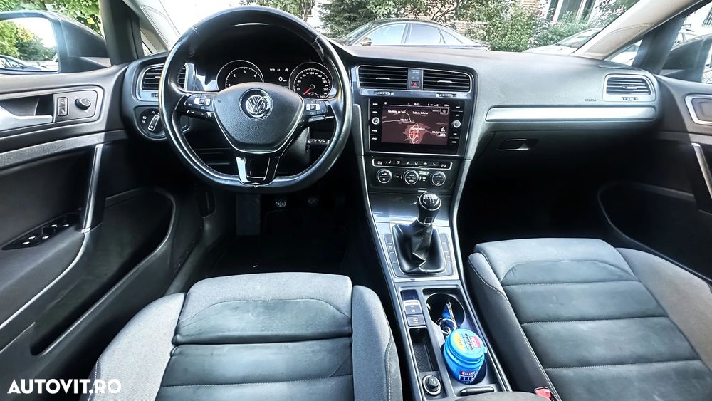 Volkswagen Golf 1.6 TDI (BlueMotion Technology) Trendline - 9