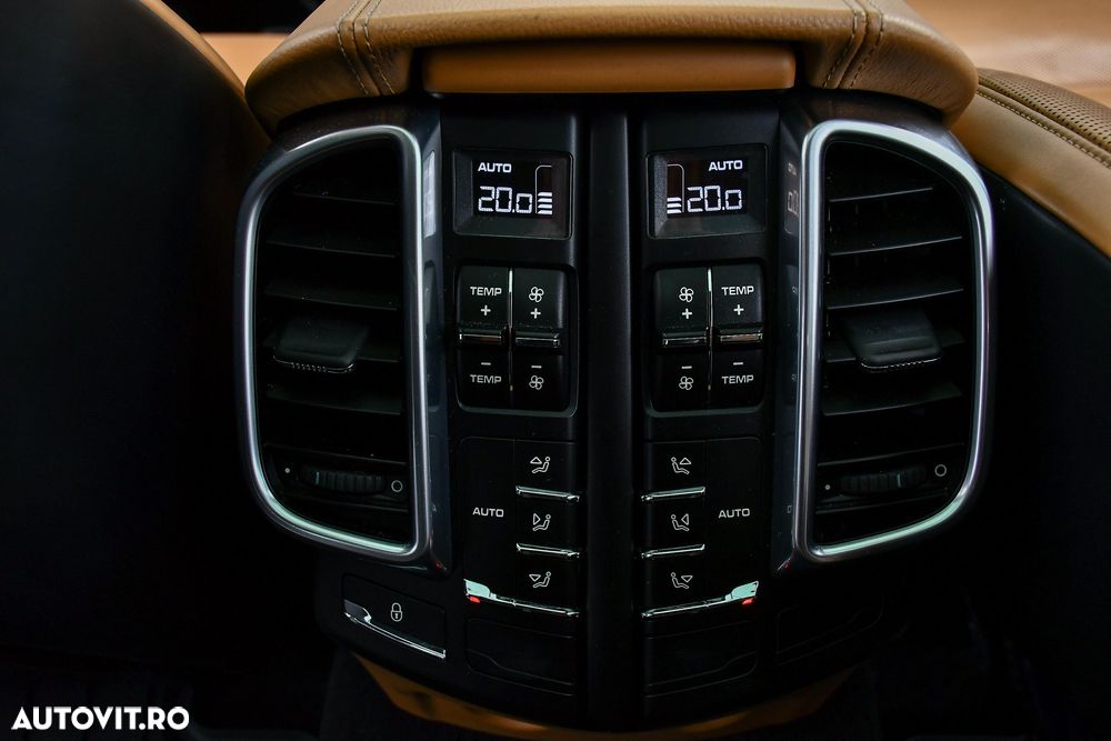 Porsche Cayenne 3.6 L S - 11