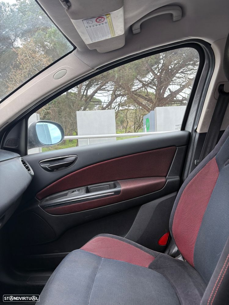 Fiat Bravo 1.4 16V Dynamic GPL - 5