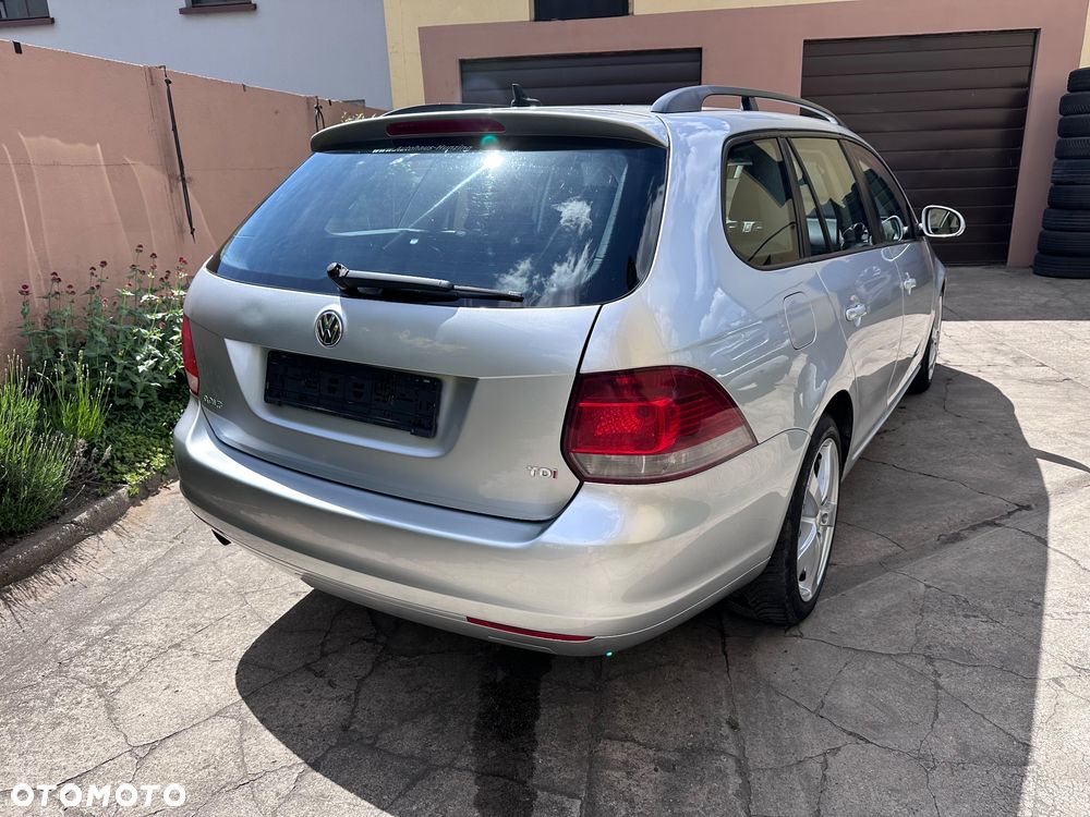 Volkswagen Golf - 16