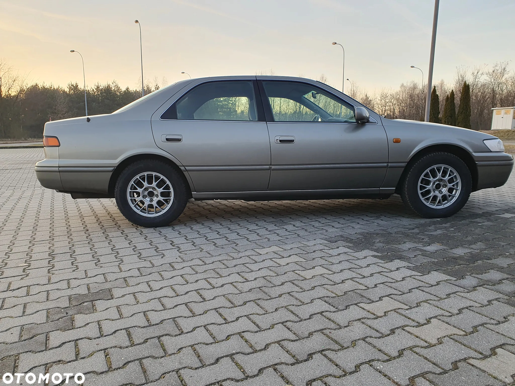 Toyota Camry 2.2 GL - 10