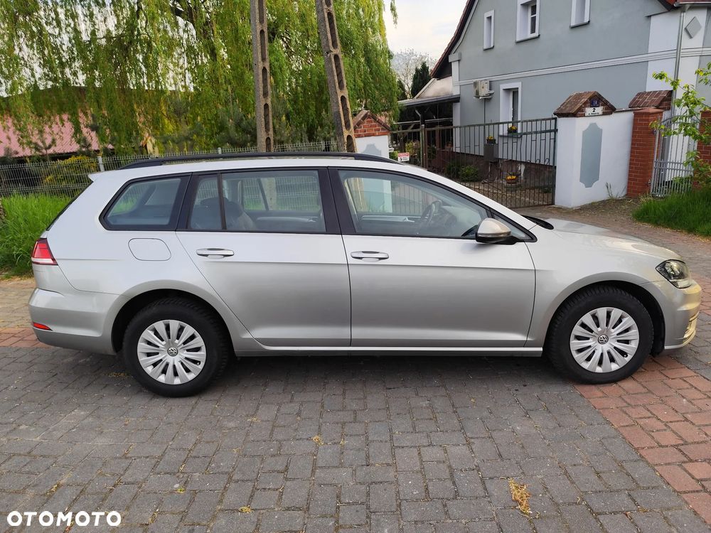 Volkswagen Golf Variant 1.6 TDI (BlueMotion Technology) DSG Comfortline - 4