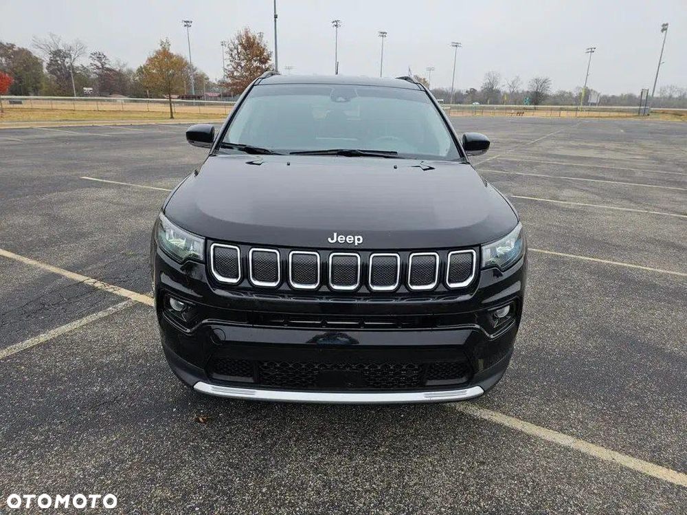 Jeep Compass - 2