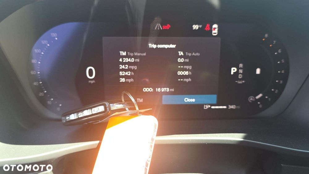 Volvo XC 40 B5 B AWD Ultimate Dark - 8
