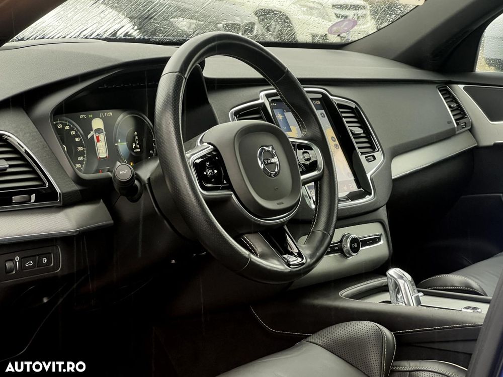 Volvo XC 90 - 12