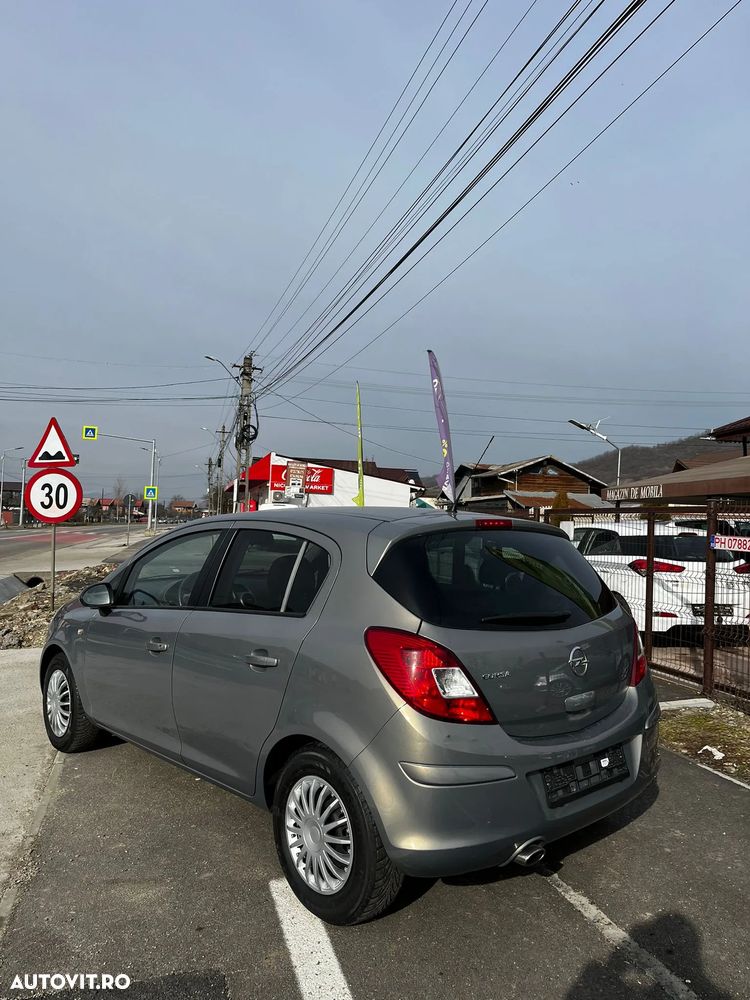 Opel Corsa 1.4 16V Satellite - 7