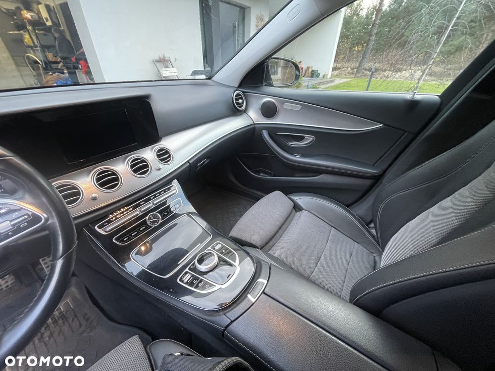 Mercedes-Benz Klasa E - 10