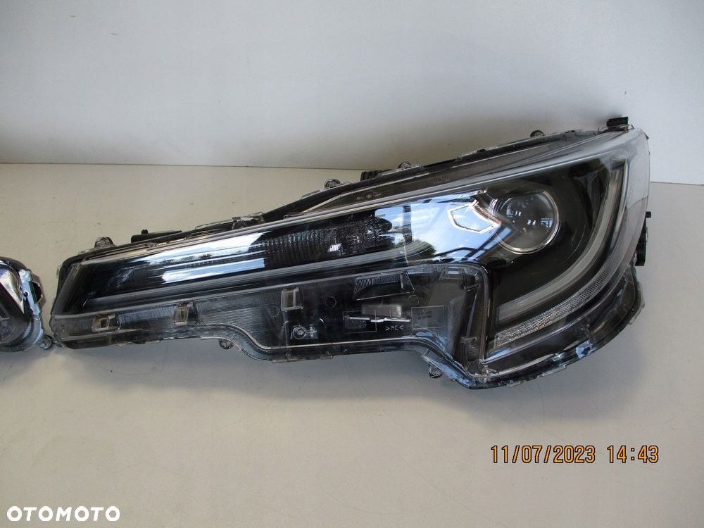 Lampa LEWA TOYOTA COROLLA E21 LED KOMBI - 6