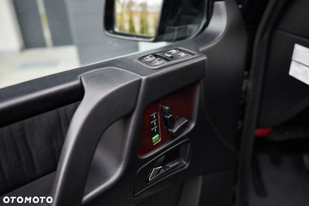 Mercedes-Benz Klasa G 500 Automatik - 25