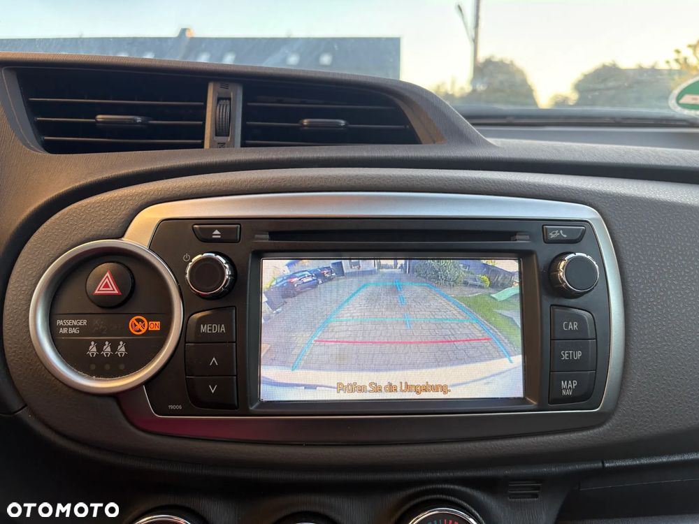 Toyota Yaris - 13